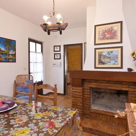 Apartment Casa Marina Sulla *